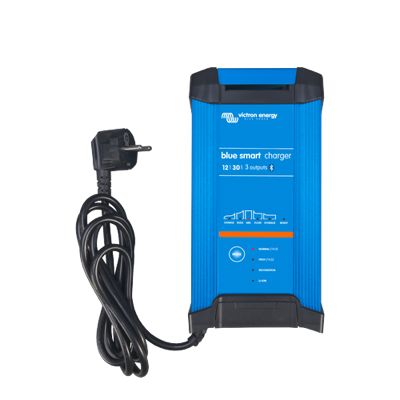 VICTRON BLUE SMART IP22 BATTERILADDARE. 12V/30A, 3 UTGÅNGAR.